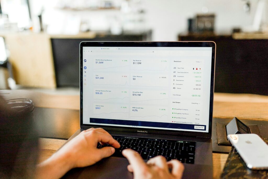 Investieren in technologische Start-ups: Chancen und Risiken 2025